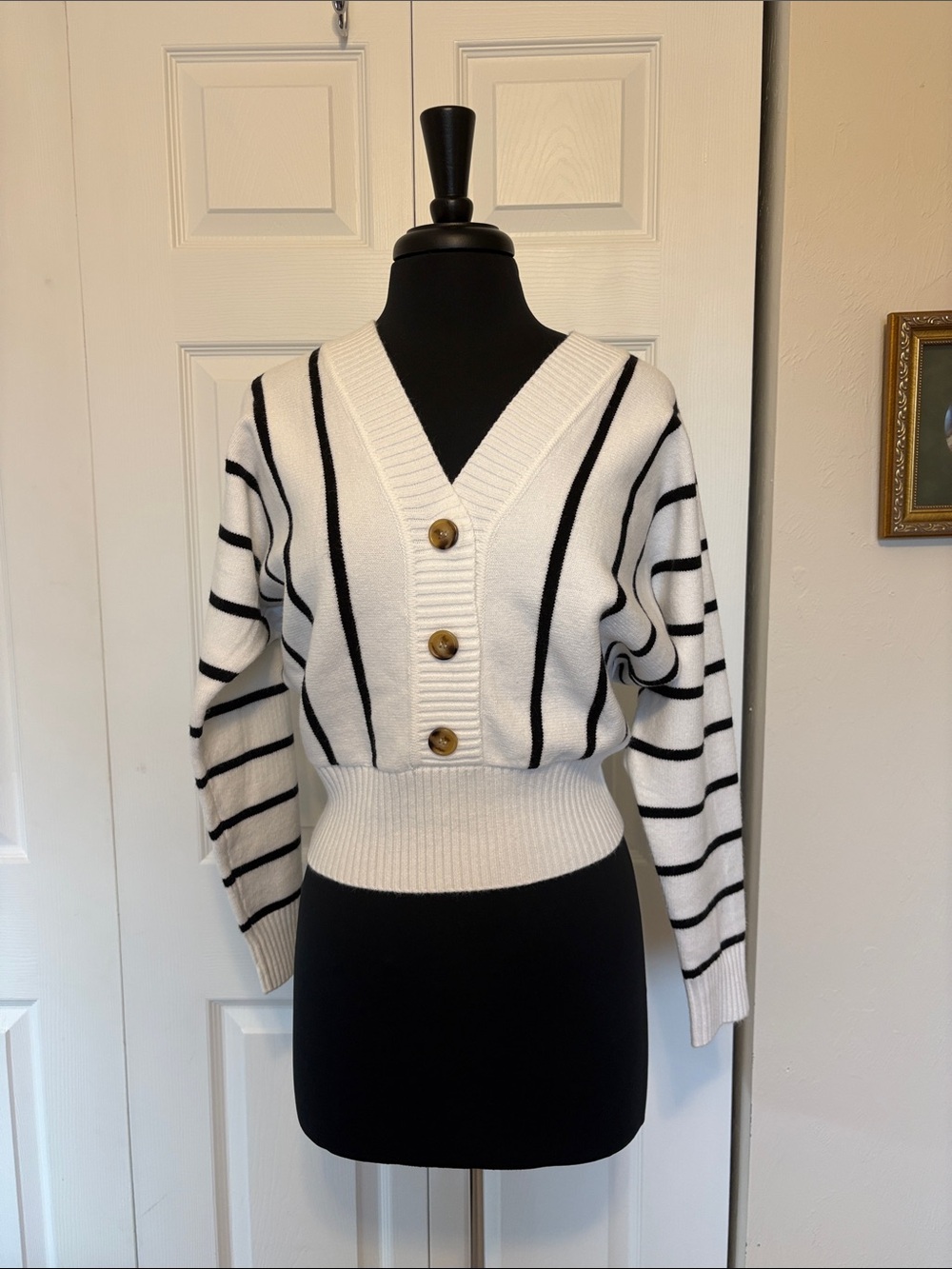NWT Hem & Thread Striped Button-Front Lace-Up Back Cardigan Sweater (Small).